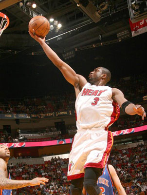 广东男篮逆转浙江王薪凯关键表现（王薪凯关键爆发助广东男篮逆转浙江）