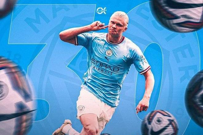 “黄袍”加身，里约热内卢基督像穿上黄潜球衣