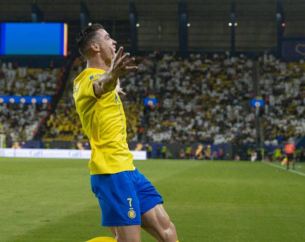 东体：国足海外拉练或选阿联酋，存在与一些球队约球的可能（东体：国足海外备战或赴阿联酋，可能与部分球队约战）