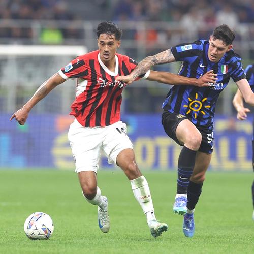 来看中国女足的比赛遇到了前男足主教练扬科维奇（观战中国女足，偶遇前男足主帅扬科维奇）