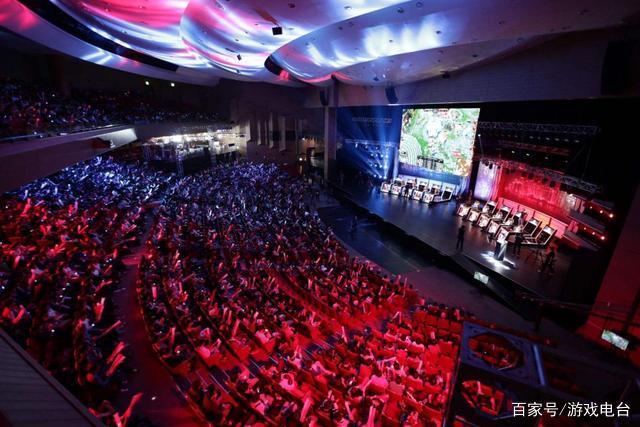 加夺目的光 加夺目的光